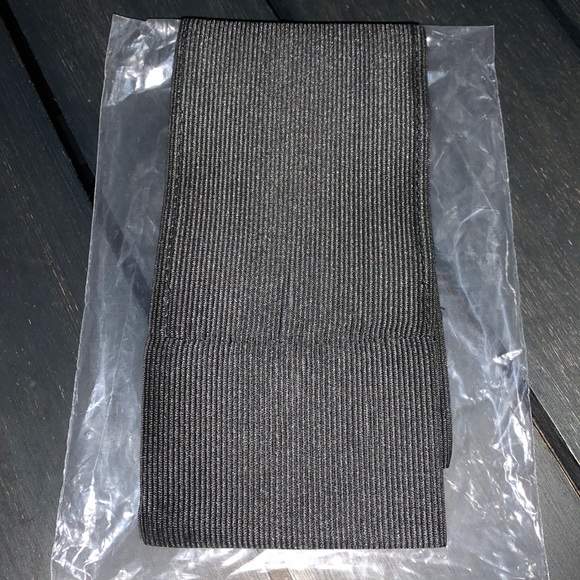 Snatch Me Up Wrap Waist Trainer - Picture 7 of 8